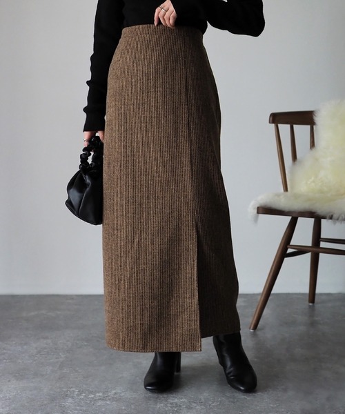 Riberry（リベリー）の「【セットアップ可】起毛ストライプスリット入りタイトスカート（スカート・レディース・ブラウン/グレー/チャコールグレー・MEDIUM）」の4枚目の写真