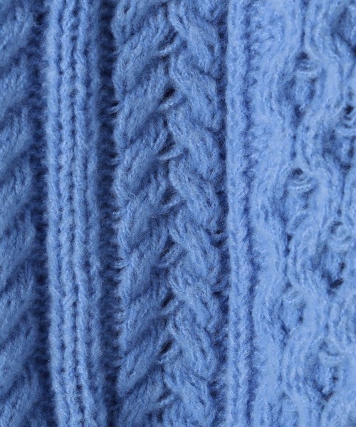 179/WG(イチナナキュウダブルジー)の「ふわもこBIGケーブルニットプルオーバー(ニット/セーター・レディース・オフホワイト/ブラック/グリーン/ブルー・FREE)」の13枚目の写真