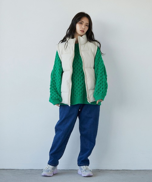 179/WG(イチナナキュウダブルジー)の「ふわもこBIGケーブルニットプルオーバー(ニット/セーター・レディース・オフホワイト/ブラック/グリーン/ブルー・FREE)」の9枚目の写真