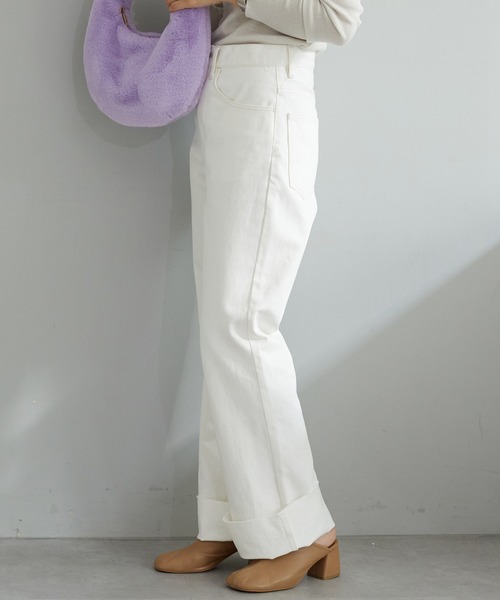 SHENERY（シーナリー）の「ロールアップワイドデニムパンツ（デニムパンツ・レディース・ホワイト・38/36）」の12枚目の写真