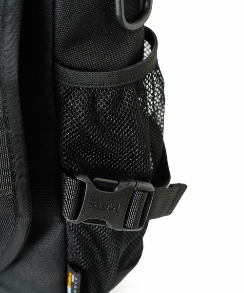 X-girl(エックスガール)の「OVAL LOGO MESSENGER BAG(ショルダーバッグ・レディース・ブラック/グレー・ONE SIZE)」の12枚目の写真