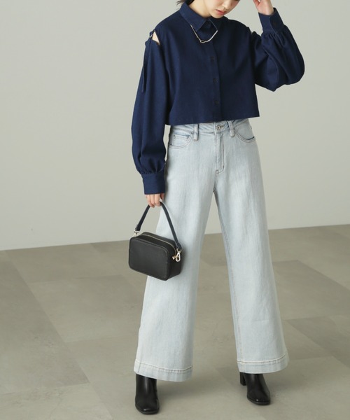 FREE'S MART(フリーズマート)の「◆肩スリットボリュームスリーブショート丈シャツ(シャツ/ブラウス・レディース・ネイビー/ブルー/ホワイト・FREE)」の9枚目の写真