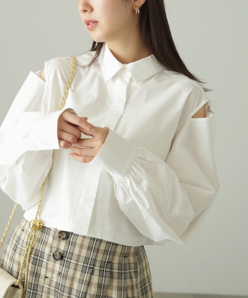 FREE'S MART(フリーズマート)の「◆肩スリットボリュームスリーブショート丈シャツ(シャツ/ブラウス・レディース・ネイビー/ブルー/ホワイト・FREE)」の11枚目の写真