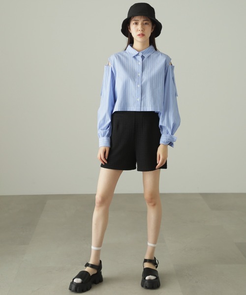 FREE'S MART(フリーズマート)の「◆肩スリットボリュームスリーブショート丈シャツ(シャツ/ブラウス・レディース・ネイビー/ブルー/ホワイト・FREE)」の21枚目の写真