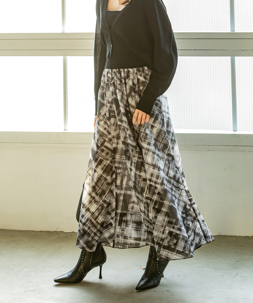 Noble(ノーブル)の「チェックプリントギャザースカート(スカート・レディース・ネイビー/ブラック・FREE)」の12枚目の写真