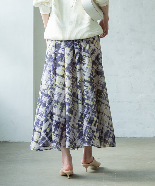 Noble(ノーブル)の「チェックプリントギャザースカート(スカート・レディース・ネイビー/ブラック・FREE)」の5枚目の写真