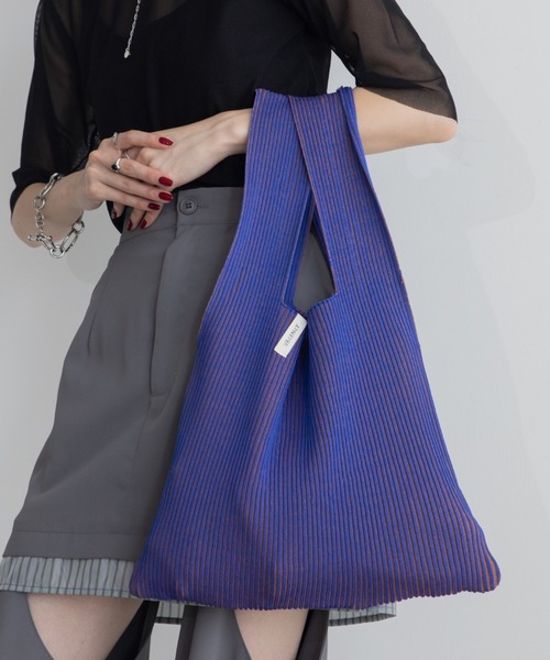 VACANCY（ヴァカンシー）の「配色リブニットバッグ（ハンドバッグ・レディース・ブラック/ブルー/グリーン/ダークブルー/イエロー/ホワイト・FREE）」の5枚目の写真