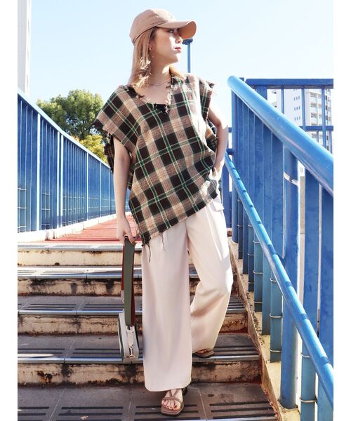 MURUA(ムルーア)の「ストリングサンダル(サンダル・レディース・ブラック/モカ・35/36/37)」の17枚目の写真