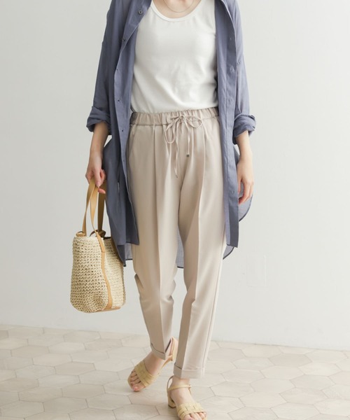 URBAN RESEARCH DOORS（アーバンリサーチドアーズ）の「ストレッチテーパードイージーパンツ（その他パンツ・レディース・ライトベージュ/ライトブルー/ブラック・X-SMALL/SMALL/MEDIUM）」の15枚目の写真