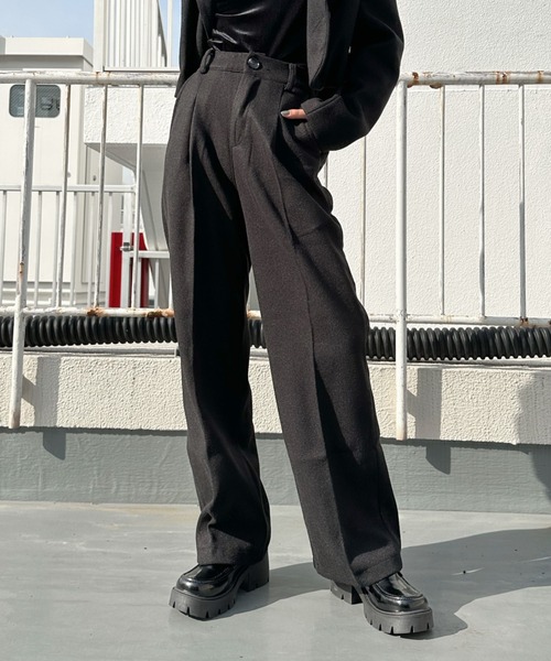 LVEU.(ラブユ.)の「【SETUP対応】Faux wool slacks pants / フェイクウールスラックスパンツ(スラックス・レディース・チャコールグレー/ブラック・FREE)」の2枚目の写真