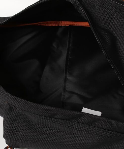 UNIVERSAL OVERALL(ユニバーサルオーバーオール)の「UNIVERSAL OVERALL/ユニバーサルオーバーオール / UO ワンショルダーボディワラバッグ / UVO-149(ショルダーバッグ・レディース・オレンジ/ライトグレー/ブラック/ネイビー・ONESIZE)」の11枚目の写真