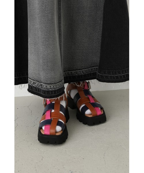 RODEO CROWNS WIDE BOWL（ロデオクラウンズワイドボウル）の「BICOLOR グルカサンダル（サンダル・レディース・イエロー系その他/ブラック・LARGE/MEDIUM）」の17枚目の写真