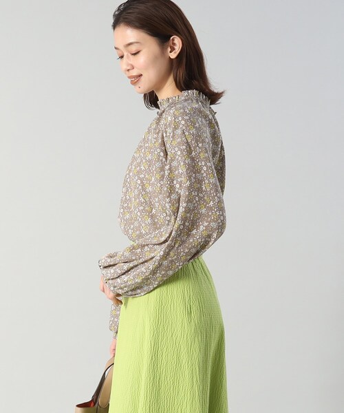 UNTITLED(アンタイトル)の「フラワー柄デザインブラウス(シャツ/ブラウス・レディース・ベージュ系/ネイビー系・00/02/04/44/48)」の20枚目の写真