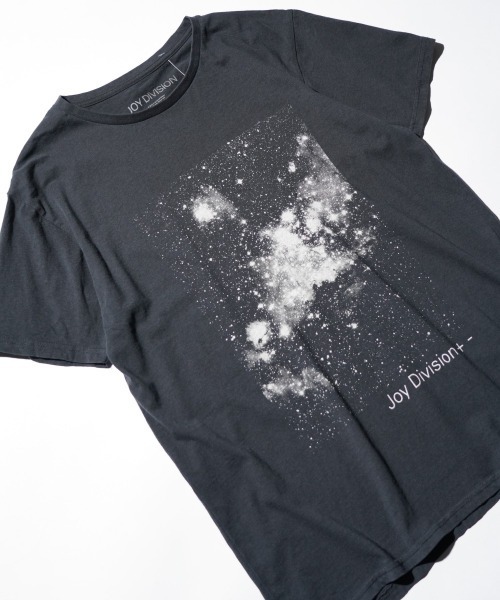 THRIFTY LOOK(スリフティールック)の「THRIFTY LOOK / スリフティールック THRIFTY "JOY DIVISION" TEE ジョイ・ディヴィジョン バンドTシャツ バンT(Tシャツ/カットソー・メンズ・ブラック・X-LARGE/LARGE/XX-LARGE/MEDIUM)」の4枚目の写真