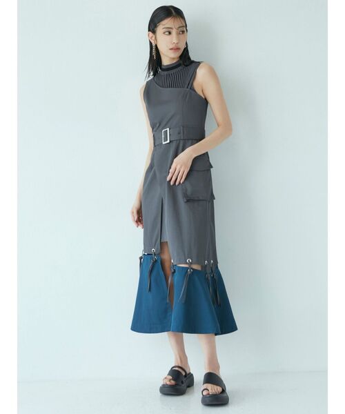 MURUA（ムルーア）の「ハトメラップジャンスカ（ワンピース・レディース・ブラック/グレー・FREE）」の4枚目の写真