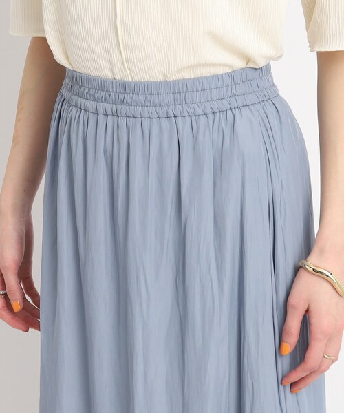 SHOO・LA・RUE（シューラルー）の「◆トレンドライクなヴィンテージサテン ティアードスカート（スカート・レディース・ブルー/オリーブ/ライトグレー/ブラック・00）」の13枚目の写真