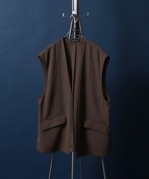 ANPAS(アンパス)の「Drape Twill Fabric Oversized No Collar Gilet/別注 ドレープツイル オーバーサイズ ノーカラー ジレベスト(ベスト・メンズ・ベージュ/チャコール/ブラック・L/M)」の3枚目の写真