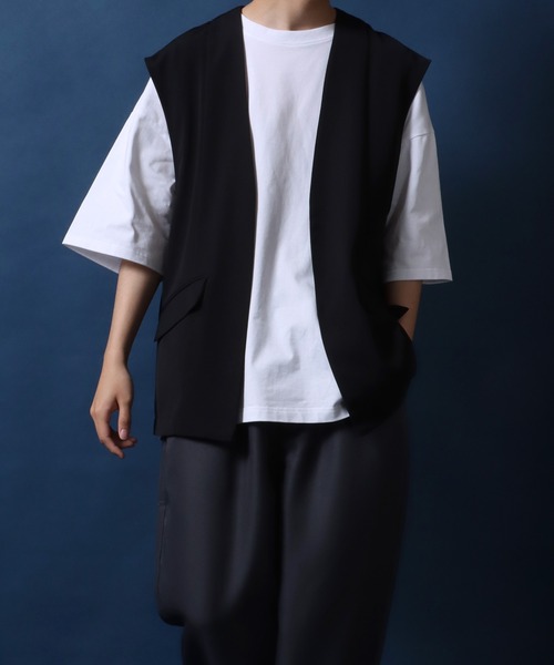 ANPAS(アンパス)の「Drape Twill Fabric Oversized No Collar Gilet/別注 ドレープツイル オーバーサイズ ノーカラー ジレベスト(ベスト・メンズ・ベージュ/チャコール/ブラック・L/M)」の7枚目の写真