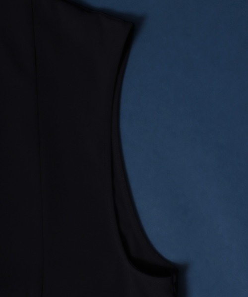 ANPAS(アンパス)の「Drape Twill Fabric Oversized No Collar Gilet/別注 ドレープツイル オーバーサイズ ノーカラー ジレベスト(ベスト・メンズ・ベージュ/チャコール/ブラック・L/M)」の13枚目の写真
