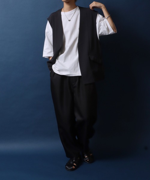 ANPAS(アンパス)の「Drape Twill Fabric Oversized No Collar Gilet/別注 ドレープツイル オーバーサイズ ノーカラー ジレベスト(ベスト・メンズ・ベージュ/チャコール/ブラック・L/M)」の5枚目の写真