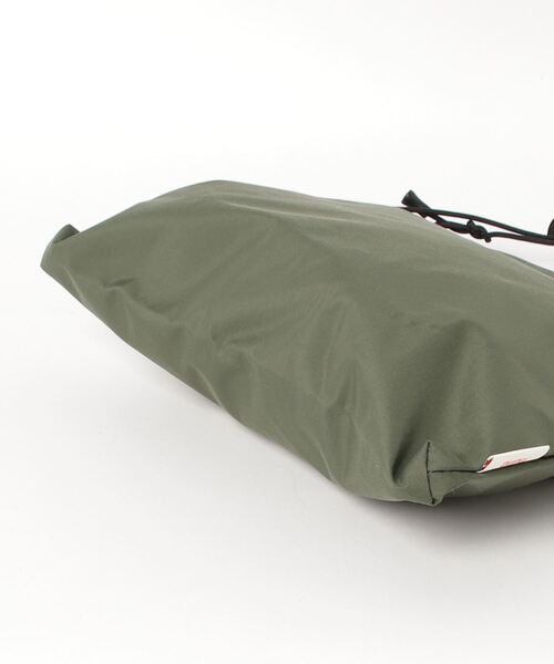 NUNC（ヌンク）の「nunc NN104 3 Layered Nylon Sacoche（ショルダーバッグ・メンズ・ブラック/ベージュ/オリーブ・FREE）」の15枚目の写真