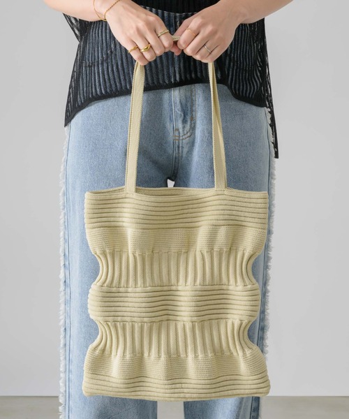 NEUNA（ヌナ）の「ニットウェーブショルダー/ハンドバッグ（ショルダーバッグ・レディース・ブラック/アイボリー・FREE）」の7枚目の写真