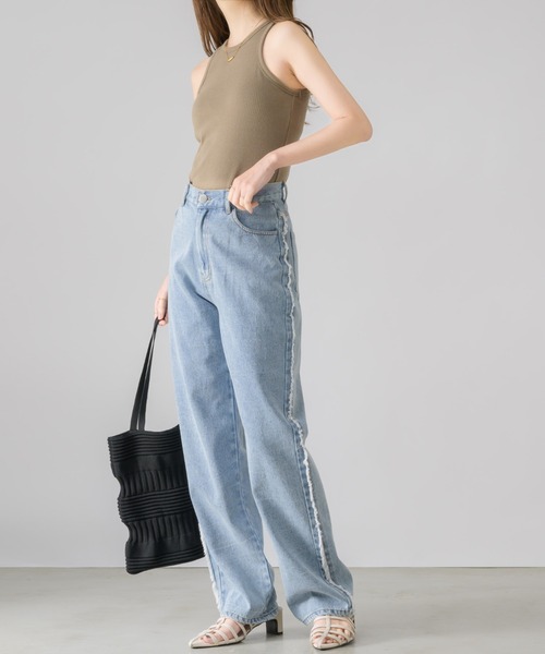 NEUNA（ヌナ）の「ニットウェーブショルダー/ハンドバッグ（ショルダーバッグ・レディース・ブラック/アイボリー・FREE）」の3枚目の写真