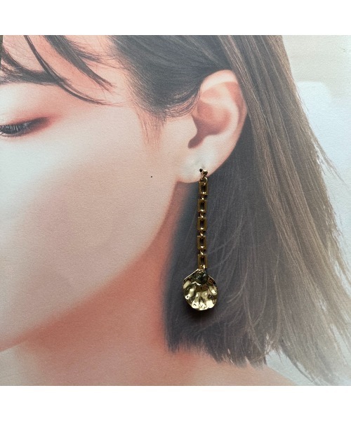 lensa-】貝殻チャームの可愛いチェーンピアス(MA)（ピアス（両耳