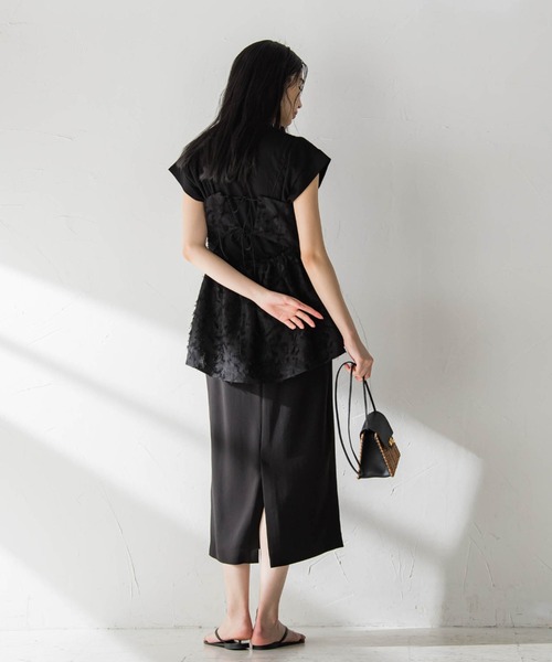 MAYSON GREY（メイソングレイ）の「肩タックカノコジャージプルオーバー≪洗濯機で洗える≫（Tシャツ/カットソー・レディース・ホワイト/ブラック/ブルー・M）」の22枚目の写真