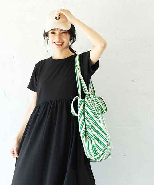 coca(coca)(コカ)の「カットギャザーワンピース(ワンピース・レディース・ブラック/ホワイト/レッド・M/L)」の12枚目の写真
