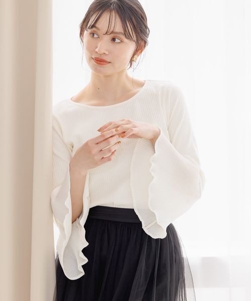 mysty woman（ミスティウーマン）の「プリーツベルスリーブプルオーバー 966550（Tシャツ/カットソー・レディース・オフホワイト/ブラック・FREE）」の12枚目の写真