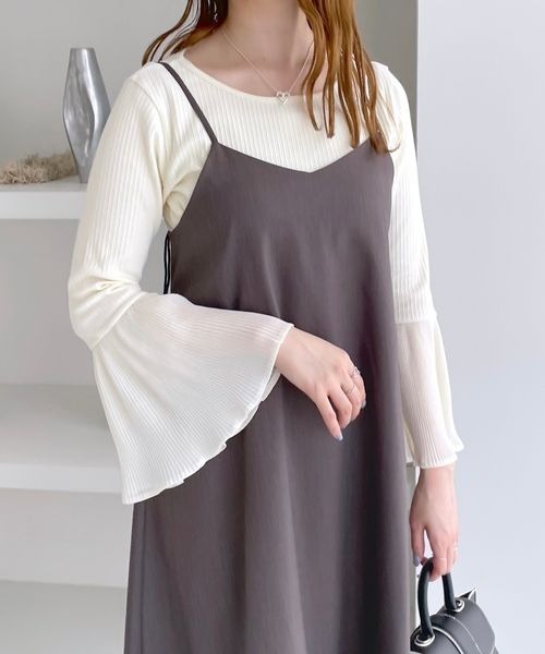 mysty woman（ミスティウーマン）の「プリーツベルスリーブプルオーバー 966550（Tシャツ/カットソー・レディース・オフホワイト/ブラック・FREE）」の16枚目の写真