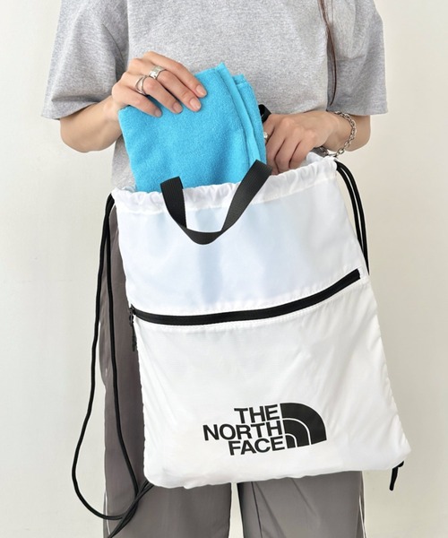THE NORTH FACE バックパック 新品未使用 球技部活の中高生向き THE NORTH FACE バックパック 新品未使用 球技部活の中高生向き