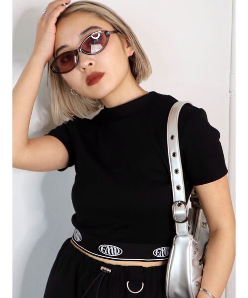 EMODA（エモダ）の「ジャガードフィットTシャツ（Tシャツ/カットソー・レディース・グレー/ブルー/ホワイト/ブラック・FREE）」の16枚目の写真
