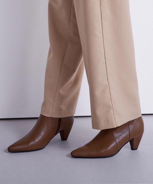 UR'S（ユアーズ）の「6.5cmヒールポインテッドトゥショートブーツ（ブーツ・レディース・アイボリー/ブラック/ブラウン・S/M/L/LL）」の12枚目の写真