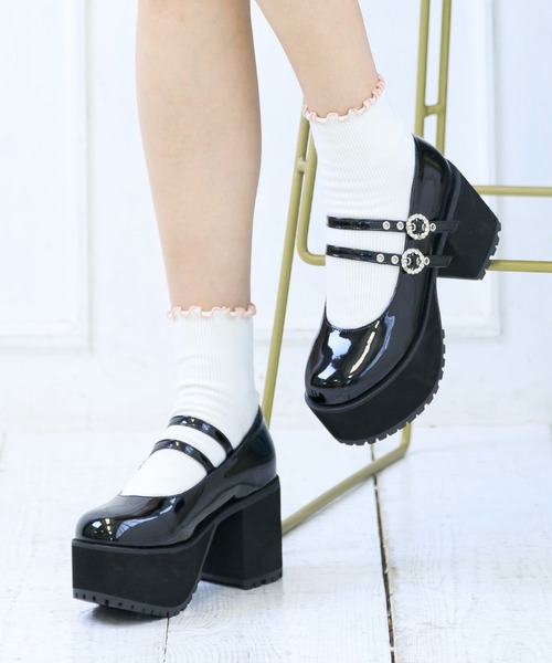 attagirl（アタガール）の「厚底ダブルストラップドレスシューズ（パンプス・レディース・ブラック/ブラック系その他/ホワイト・LL/S/M/L）」の3枚目の写真