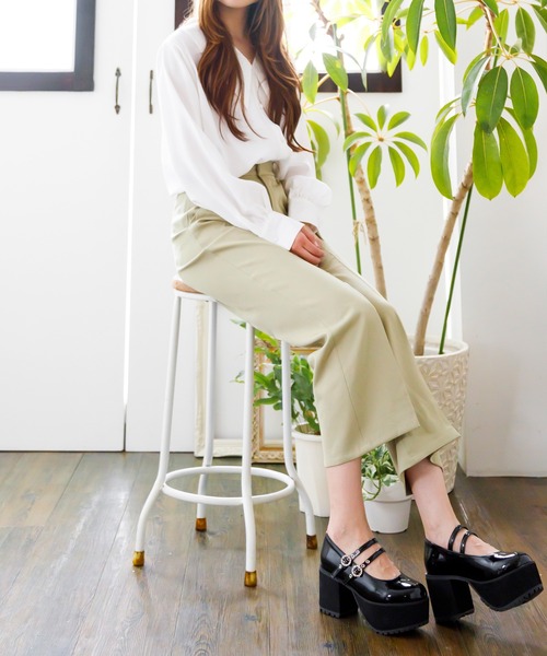 attagirl（アタガール）の「厚底ダブルストラップドレスシューズ（パンプス・レディース・ブラック/ブラック系その他/ホワイト・LL/S/M/L）」の14枚目の写真