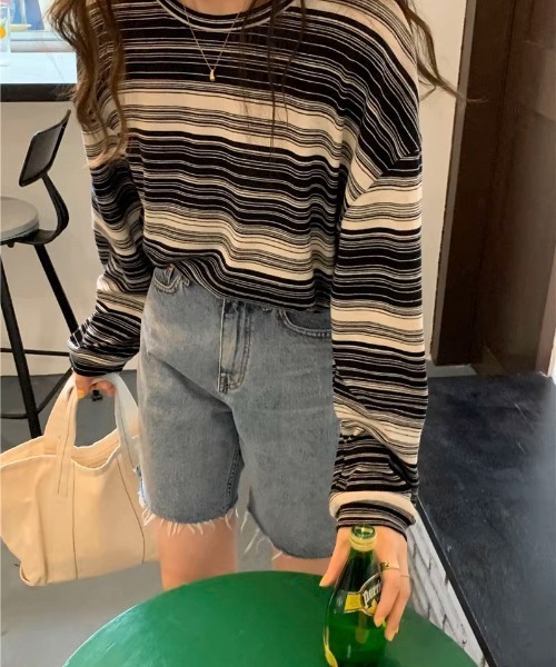 almo(アルモ)の「マルチボーダーBIGロンT(BEY)(Tシャツ/カットソー・レディース・ブルー/オリーブ/ピンク/ブラック・MEDIUM/LARGE)」の17枚目の写真