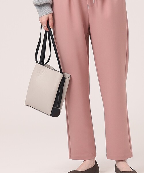 SHOO・LA・RUE（シューラルー）の「◆【軽量】ふわっと軽い三層ショルダーバッグ（ショルダーバッグ・レディース・ベージュ系4/ピンク系/ブラック系4/ブルー/ダークグリーン/ブラック・00）」の7枚目の写真