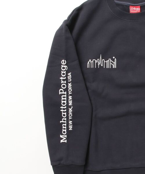 Manhattan Portage（マンハッタンポーテージ）の「【WEB限定】[MANHATTAN PORTAGE/マンハッタンポーテージ] MLBバックロゴ クルーネックスウェット（スウェット・レディース・ネイビー/グレー・XL/L/M）」の5枚目の写真