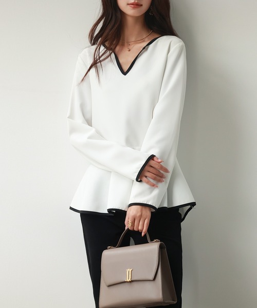 SAISON DE PAPILLON（セゾンドパピヨン）の「キーネックペプラムトップス（Tシャツ/カットソー・レディース・ベージュ/ブラック/ホワイト・M/L）」の12枚目の写真