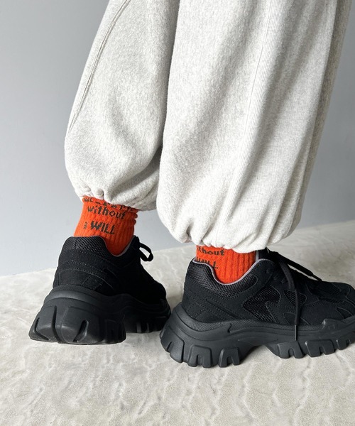 Java（ジャバ）の「《Javaジャバコラボ》レトロ配色で大人な足元を演出。CLASSIC RUN LITE（スニーカー・レディース・グレー/ブラック/ベージュ・XXXX-LARGE/XX-LARGE/XXX-LARGE/SMALL/LARGE/X-LARGE/MEDIUM）」の11枚目の写真