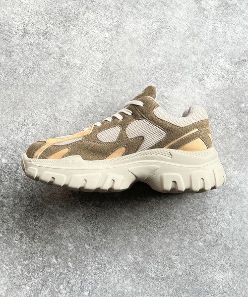 Java（ジャバ）の「《Javaジャバコラボ》レトロ配色で大人な足元を演出。CLASSIC RUN LITE（スニーカー・レディース・グレー/ブラック/ベージュ・XXXX-LARGE/XX-LARGE/XXX-LARGE/SMALL/LARGE/X-LARGE/MEDIUM）」の20枚目の写真