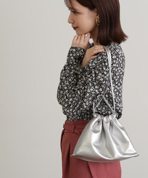 N.（N. Natural Beauty Basic）（エヌエヌナチュラルビューティーベーシック）の「◆巾着ショルダーバッグ（ビジネスバッグ・レディース・シルバー/ピンク/ブラック・ﾌﾘ-）」の12枚目の写真