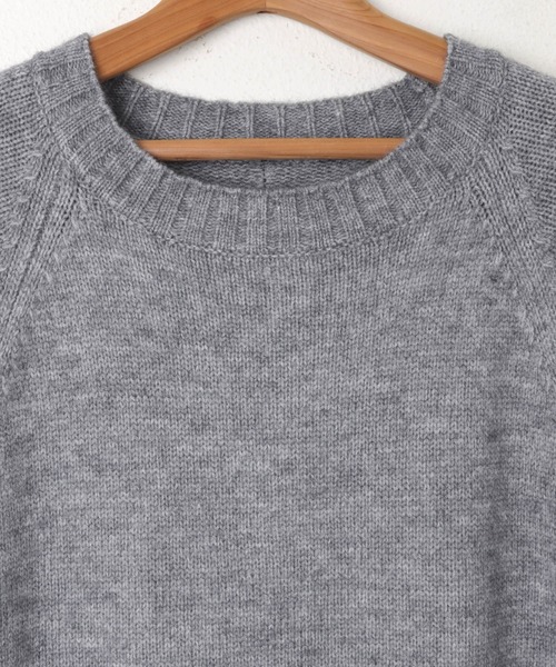 andme(アンドミー)の「ボリューム袖サムホールニットロングワンピース(ワンピース・レディース・グレー/ブラック/ベージュ/オフホワイト/ブラウン・FREE)」の16枚目の写真