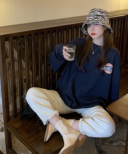 Chaco closet(チャコ クローゼット)の「バックプリントロゴオーバーサイズスウェットプルオーバー(スウェット・レディース・ネイビー/杢グレー・FREE)」の21枚目の写真