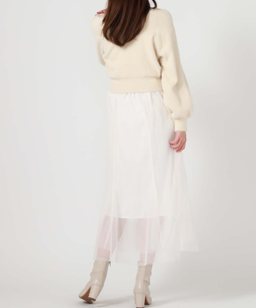 archives(アルシーヴ)の「フェザーオフショルニット×チュールキャミOP SET(ワンピース・レディース・アイボリー/ブラック/グレー・MEDIUM)」の8枚目の写真