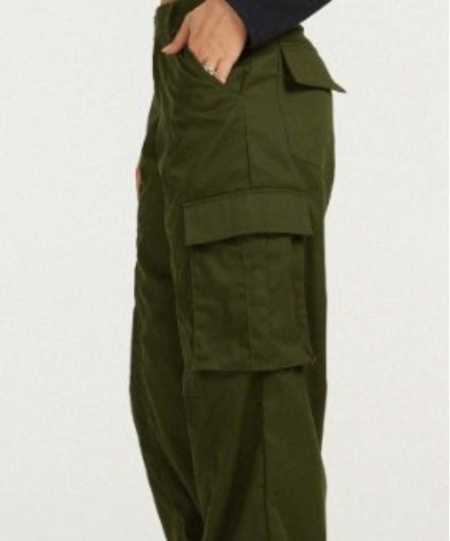 COMON+(コモンプラス)の「ストレート ワイドシルエットミリタリー カーゴパンツ(カーゴパンツ・レディース・カーキ・M/S)」の13枚目の写真
