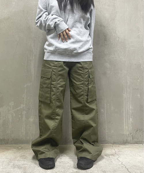 COMON+(コモンプラス)の「ストレート ワイドシルエットミリタリー カーゴパンツ(カーゴパンツ・レディース・カーキ・M/S)」の5枚目の写真