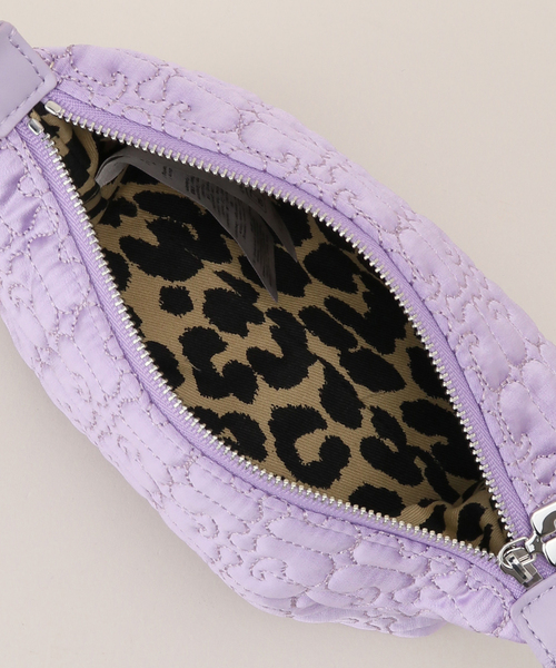 Oriens JOURNAL STANDARD(オリエンス ジャーナルスタンダード)の「【GANNI / ガニー】Butterfly Small Pouch Satin:バッグ(ハンドバッグ・レディース・パープル系その他/ブラック・FREE)」の6枚目の写真